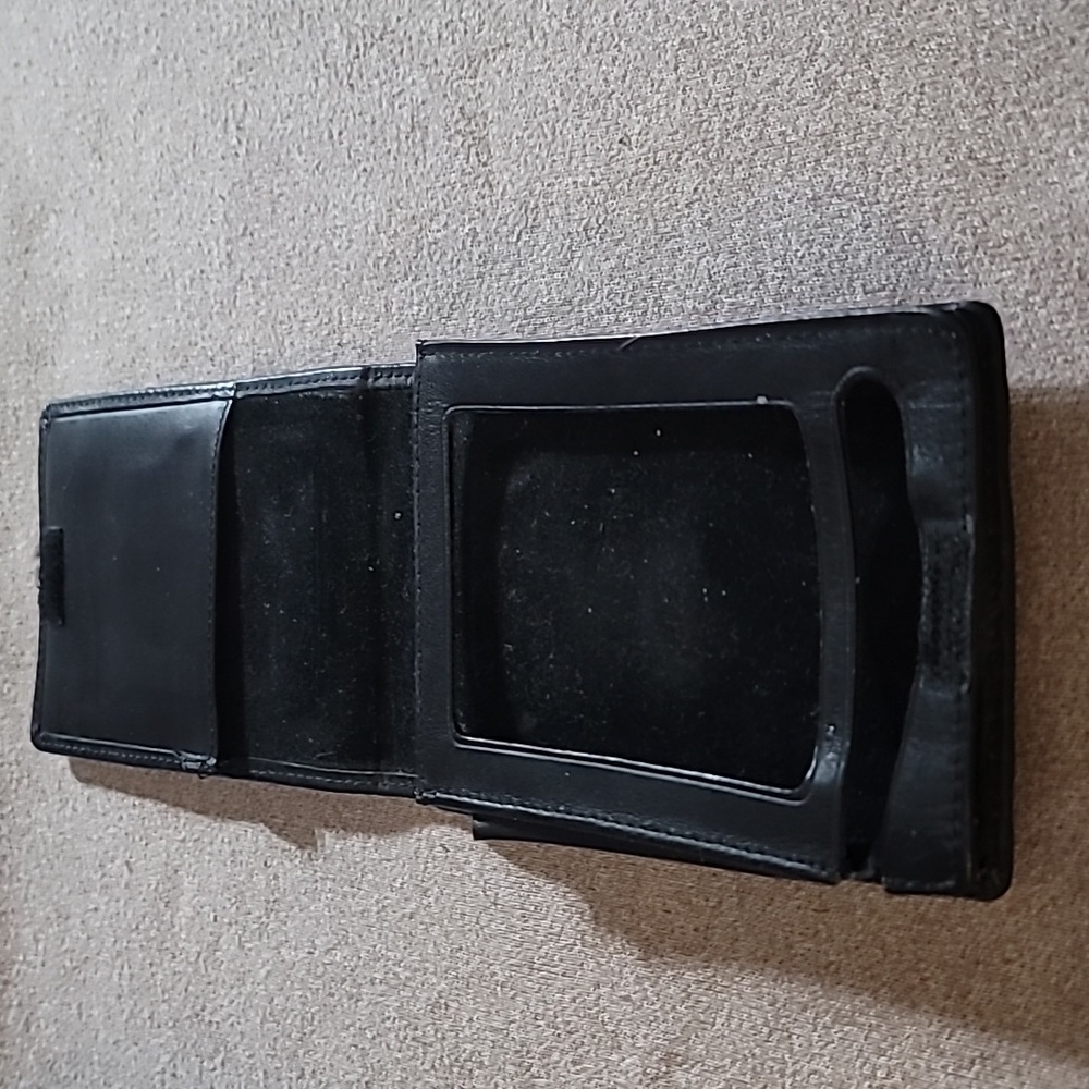 DILANA BLACK LEATHER TECHNOLOGY PROTECTION & CARRIER